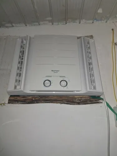 Ar condicionado leia o anúncio!
