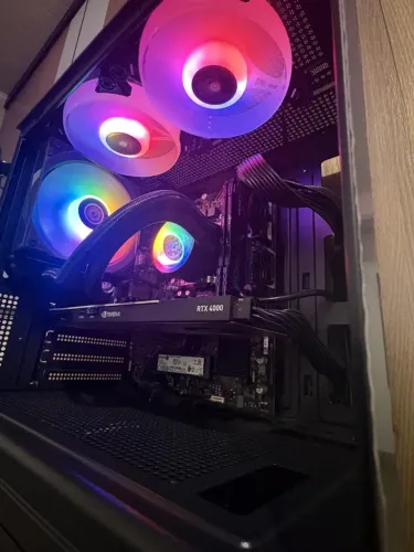 DESKTOP CORE  i7 + RTX 4000 + 64GB RAM