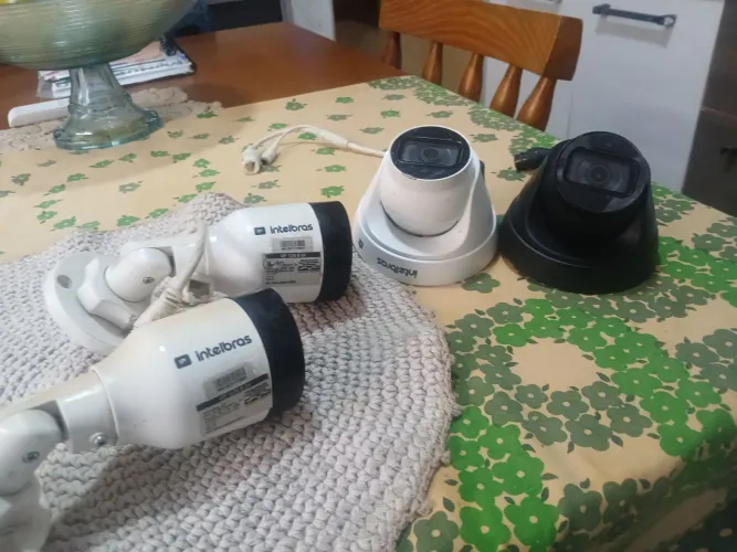 Câmeras IP dome e bullet