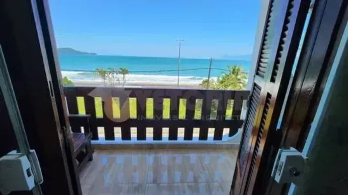 Imóvel para venda tem 50 metros quadrados com 1 quarto em Balneário Gardem Mar - Caraguata