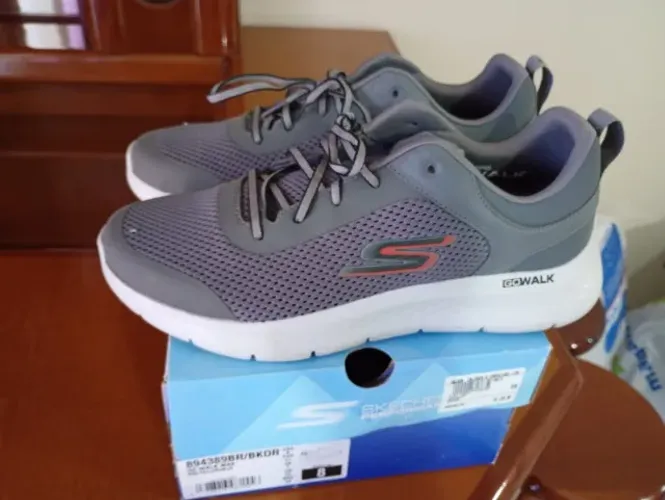 Vendo tênis Skechers GOwalk Max masculino