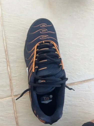 Tênis Nike-Tn Laranja