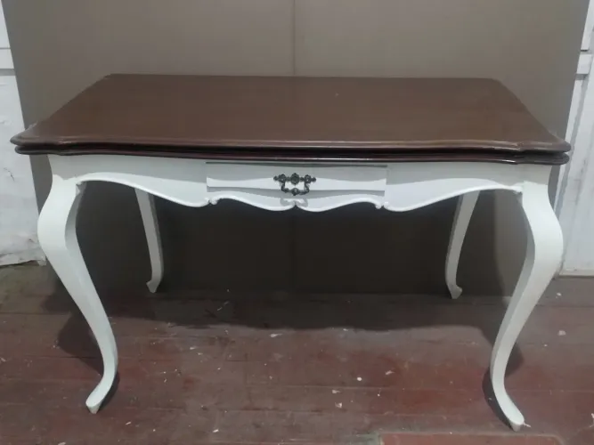 Mesa de madeira maciça de abrir