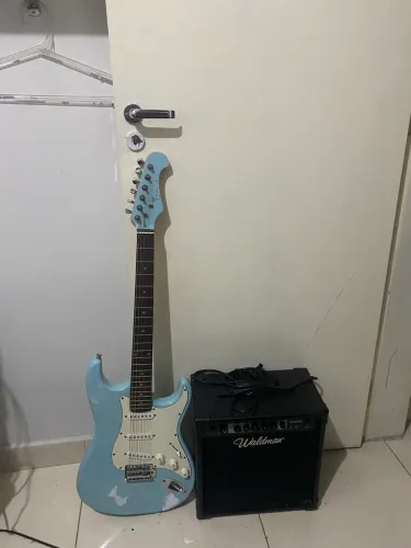 Guitarra Eagle semi nova