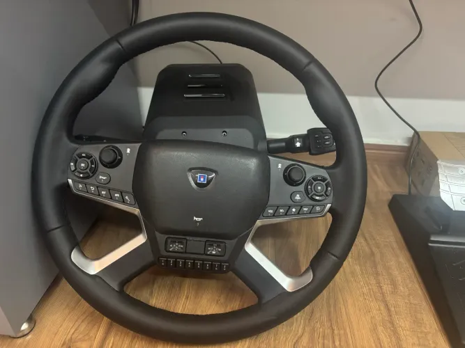 VOLANTE HORI TRUCK CONTROL SYSTEM VOLANTE TOP PARA SIMULADOR
