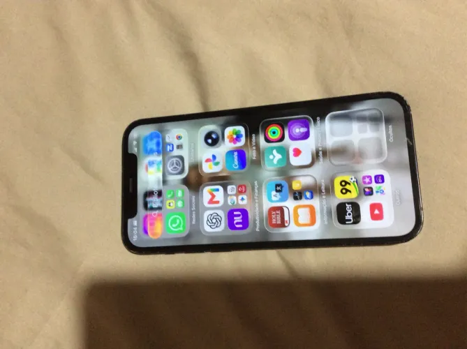 Vendo iPhone 12 usado
