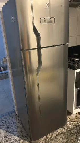 Geladeira inox Brastemp 360 litros