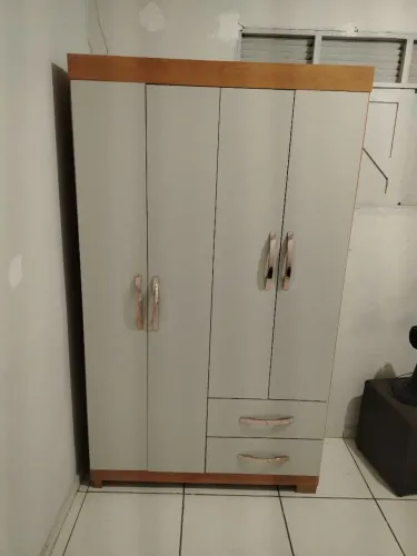 Guarda roupa solteirão