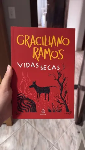 Livro vidas secas de Graciliano Ramos
