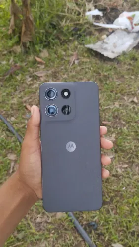 Moto G15 , semi novo, na caixa com o carregador nota fiscal película 256 gigas de memória