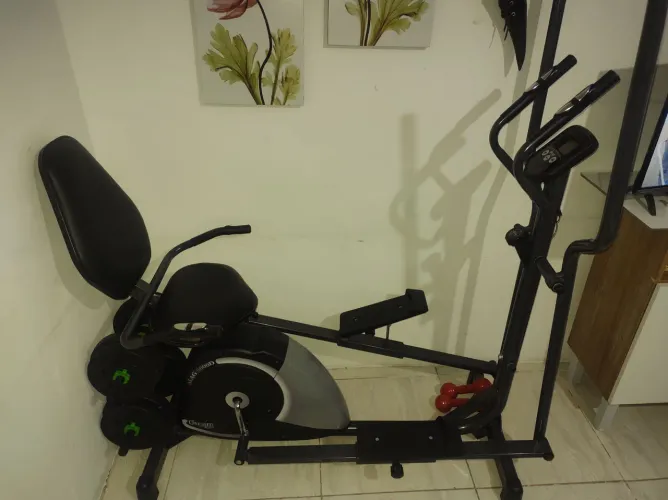 Elíptico e bike