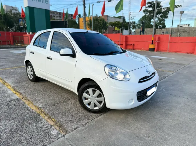 Nissan March S 1.6 16V Flex Fuel 5P 2013