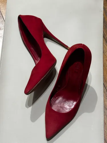 Scarpin Schutz