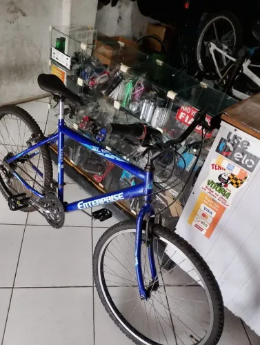 Bicicleta aro 26 usada com marcha 