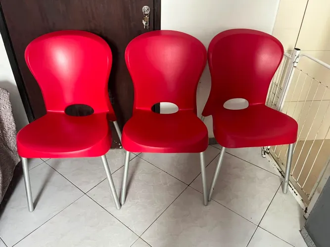 Conjunto de móveis(sofá, cadeira e painel)