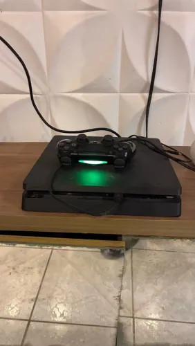 Ps4 slim 1Tb