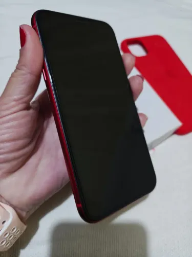 VENDO OU TROCO IPHONE 11 64GB CAIXA CABO E CAPA