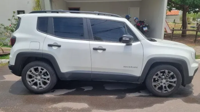Jeep Renegade Sport T270 1.3 TB 4X2 Flex Aut. 2024