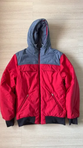 Jaqueta Adidas Originals.