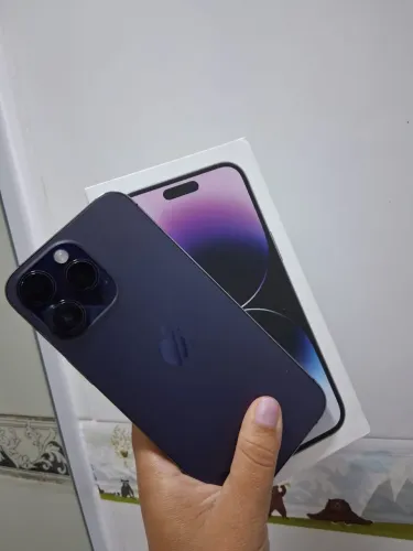 iPhone 14 Pro Max roxo 256GB