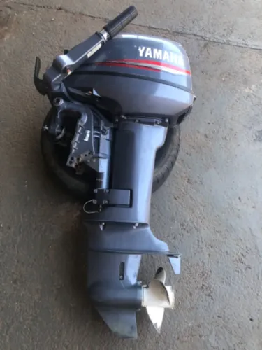 Yamaha15hp com carregador de bateria/cabo,tanque completo, manual,nota fiscal, revisado.