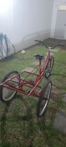 Triciclo, bike, ideal para publicidade ou propaganda ou próprio negócio