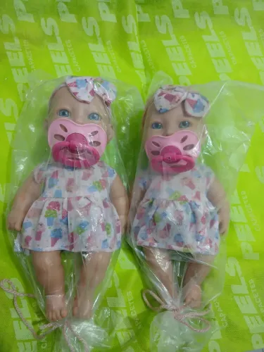 2 bonecas bebê 