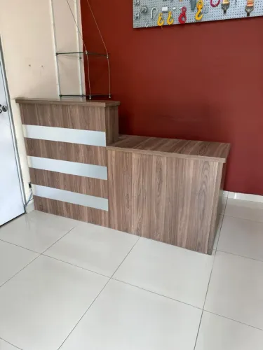 Balcão de Recepção 1,70m + 2 Gavetas - R$ 550 (Entrega Grátis Grande Rio)