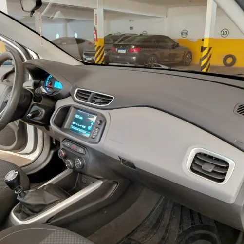 Chevrolet Onix Hatch LT 1.0 8V Flex Mec. 4P 2018