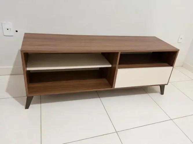 Rack TV