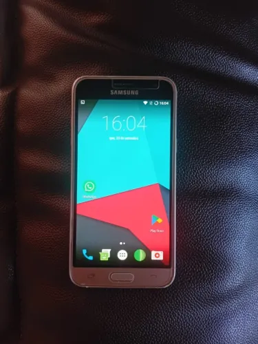 Samsung Galaxy J3 com whatsapp