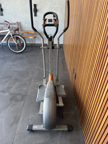 Elíptico Sportop E850 - Excelente Estado - Taubaté/SP