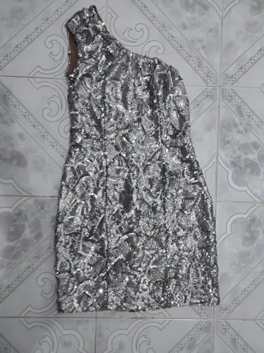 Vestido Curto Paetê 