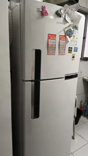 Vendo geladeira usada apenas 1 ano