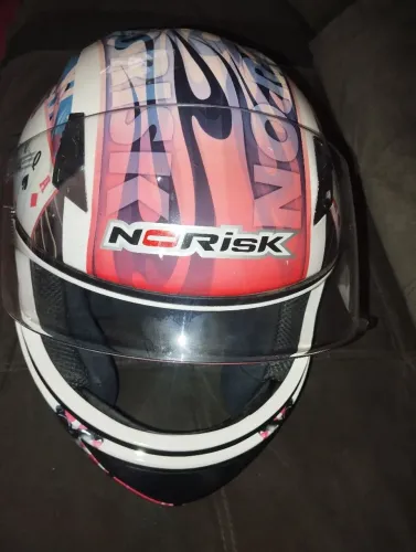 Capacete