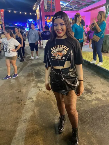 Coturno preto,super confortável para o São João 