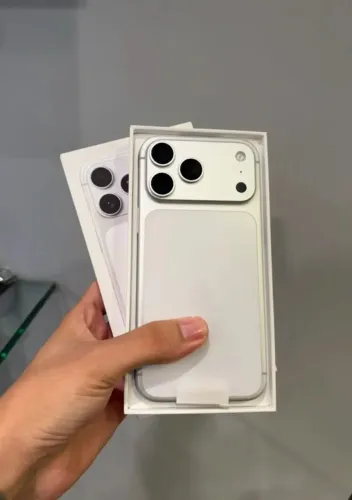 Vendo iPhone 17 pro Max 256gb branco