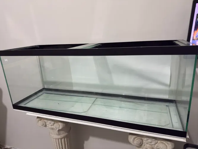 Aquário novo 120 litros vidro tampas e travas
