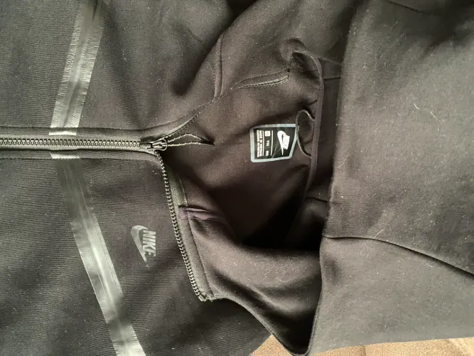 Nike tech original tamanho g cor preta