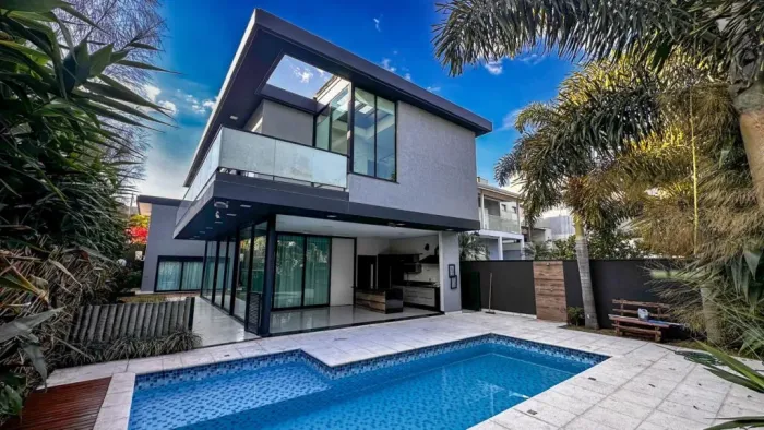 Casa com 3 dormitórios para alugar, 250 m² por R$ 11.600,00/mês - Condomínio Residencial C