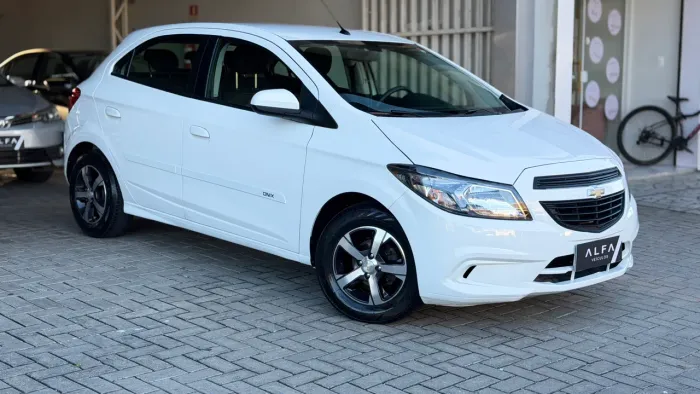 Chevrolet Onix JOY Hatch 1.0 8V Flex Mec. 4P 2019