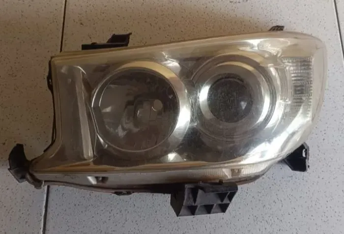 Farol da sw4 2013