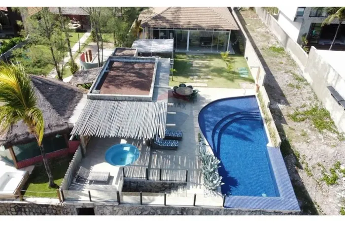 Luxo em Serrambi: Casa beira-mar
