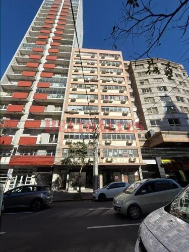 Sala áerea muito bem localizada, com 01 banheiro social, piso em parquet....
