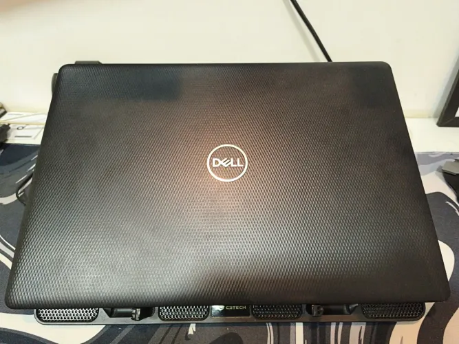 Notebook Dell Inspiron I7 8th Radeon 520 32GB RAM