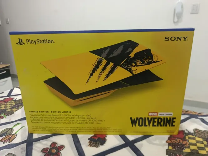 Faceplate PS5 Slim Wolverine Edição Limitada