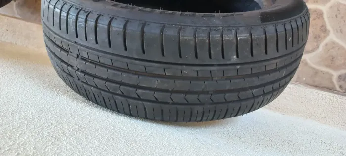Um Pneu 195 55 16 