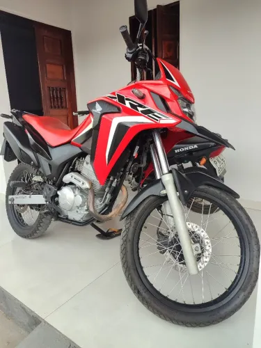 XRE Rally 300 novíssima 