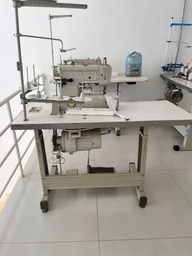 Máquina de Costura Industrial Galoneira SunSpecial completa