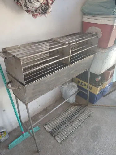 Churrasqueira top ideal para seu churrasquinho toda de inox chapa de quatro milimetro